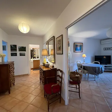 Apartment Les Collines D'estanove, Charming, Bright, Calm Place With Pool Montpellier